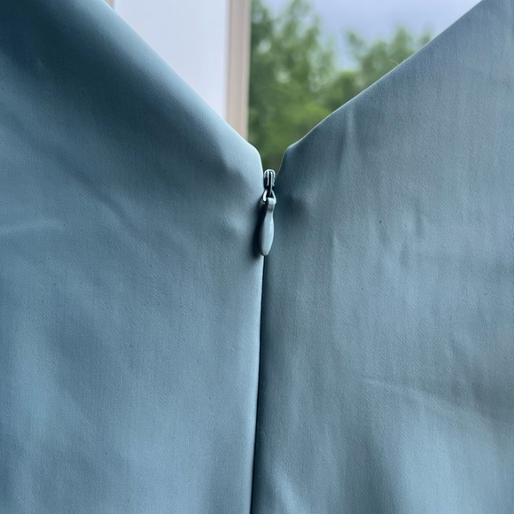 🆕 💎👗 Alex Evenings Light Blue Draped Sheath Dress with Jeweled Accent | Size 4 - Picture 11 of 16